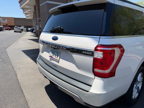 Used 2019 Ford Expedition Max XLT w/ Equipment Group 202A AWD/4WD image 4
