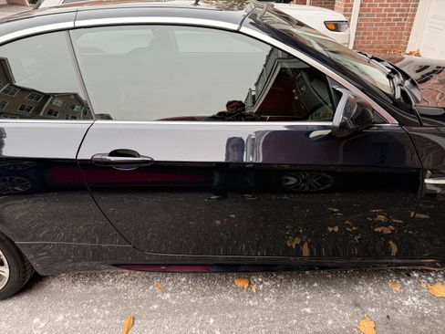 Used 2011 BMW M3 Convertible image 28