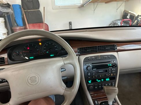Used 2000 Cadillac Eldorado Touring FWD image 6