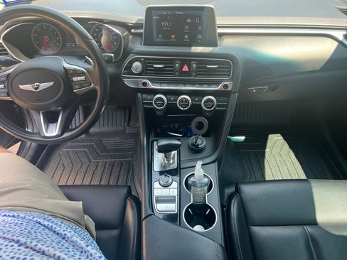 Used 2020 Genesis G70 2.0T AWD/4WD image 14