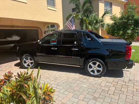 Used 2012 Chevrolet Avalanche LTZ AWD/4WD image 1