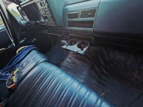 Used 1994 Chevrolet Silverado 1500 2WD Extended Cab image 10