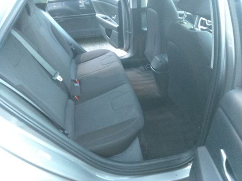Used 2023 Hyundai Elantra SE w/ Preferred Accessory Package FWD image 10