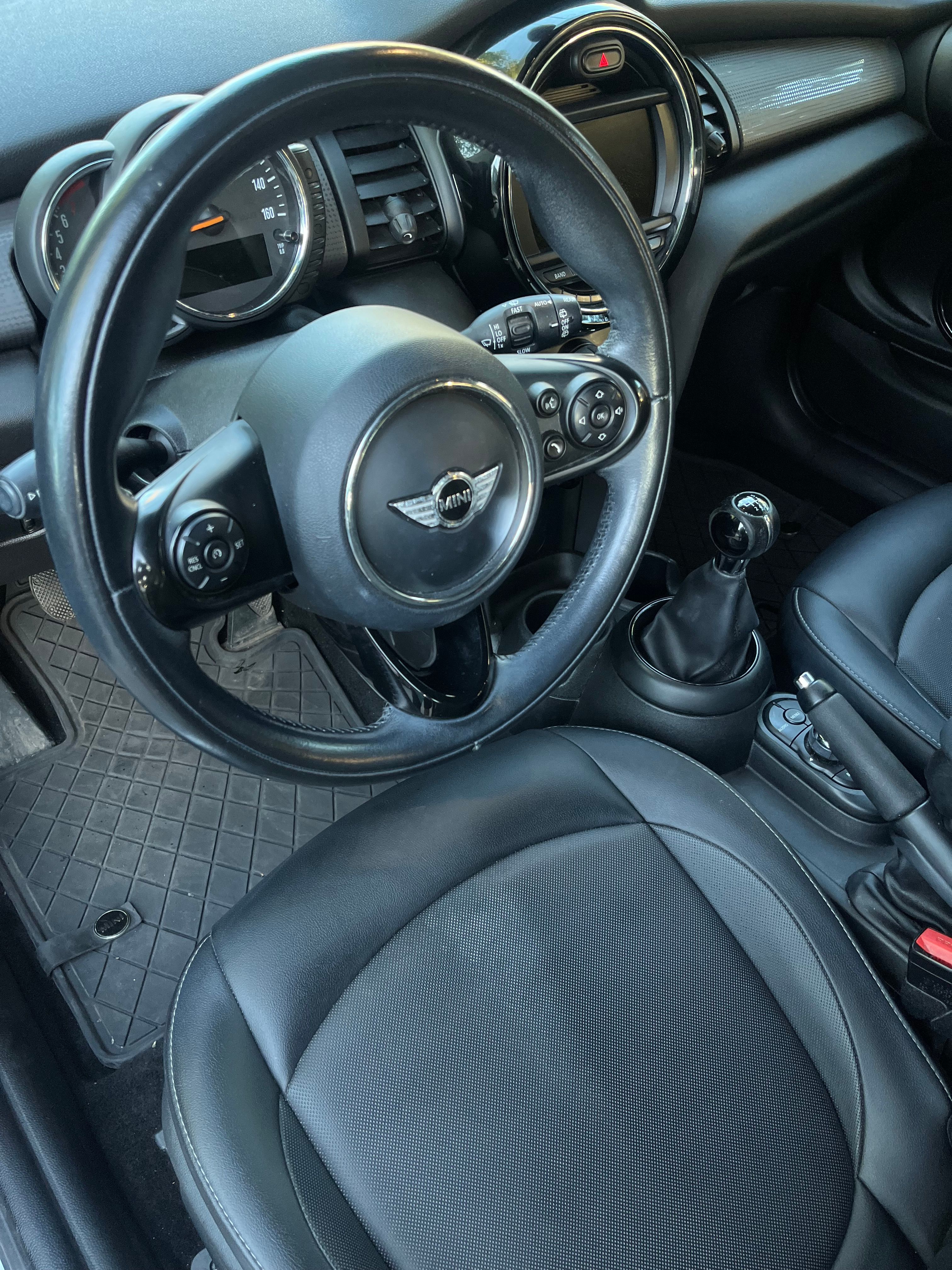 Used 2017 MINI Cooper 2-Door Hardtop FWD image 13