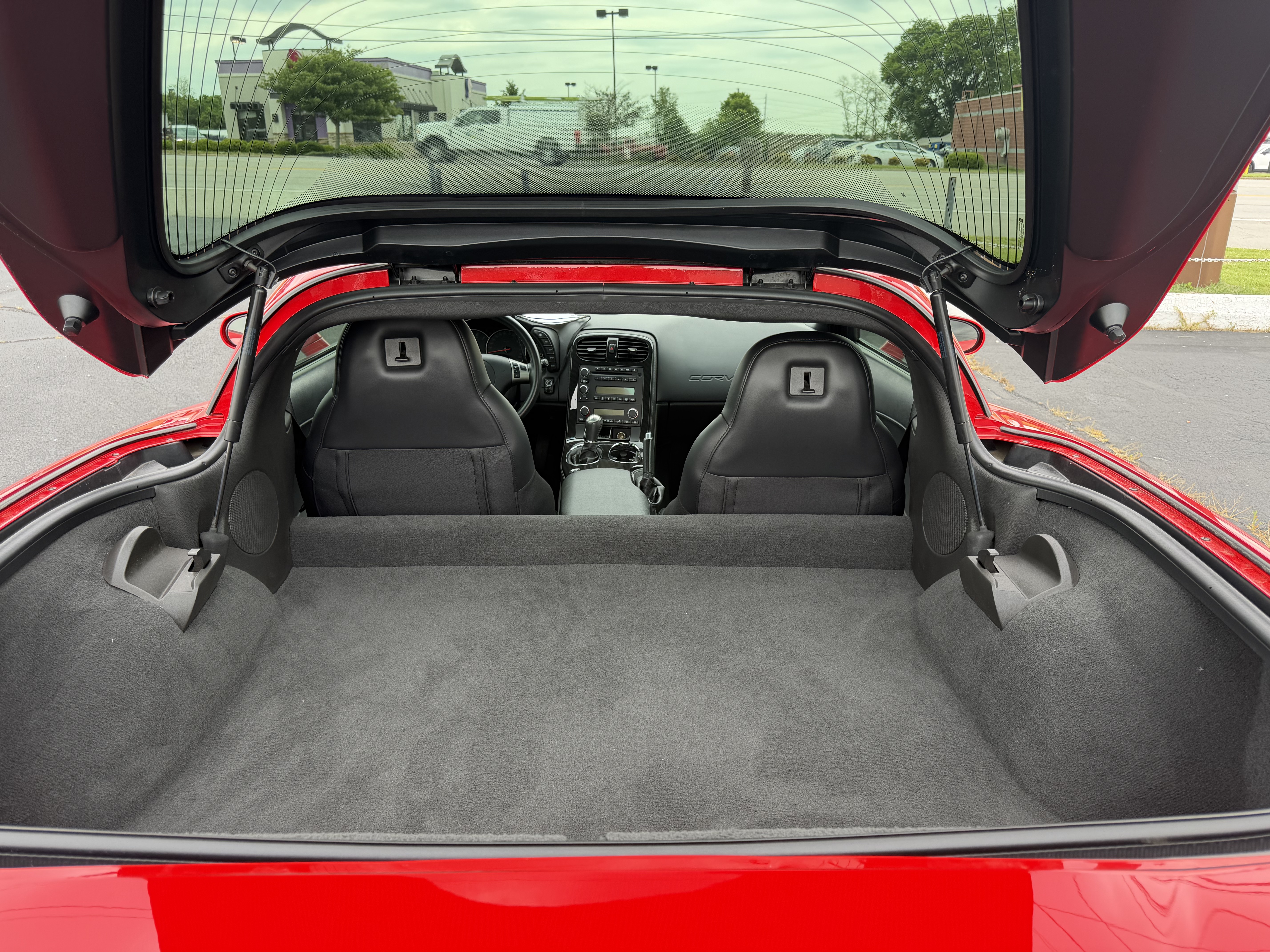 Used 2010 Chevrolet Corvette Coupe w/ 1LT RWD image 12