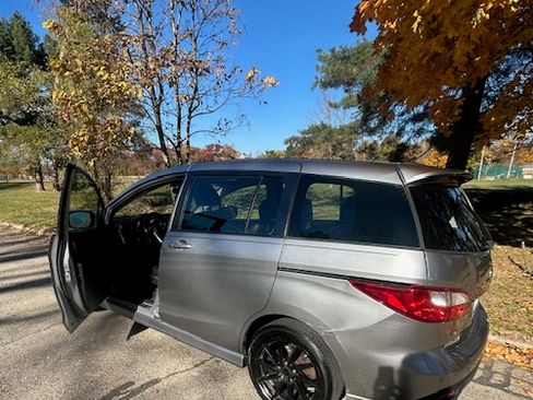 Used 2013 MAZDA MAZDA5 Grand Touring image 19