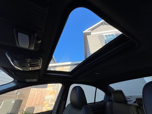 Used 2019 Subaru WRX Limited image 2