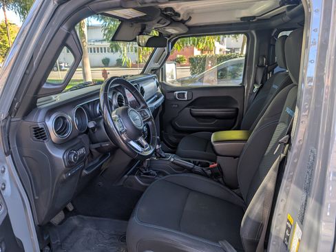 Used 2021 Jeep Wrangler Unlimited Rubicon 4xe w/ Steel Bumper Group image 11