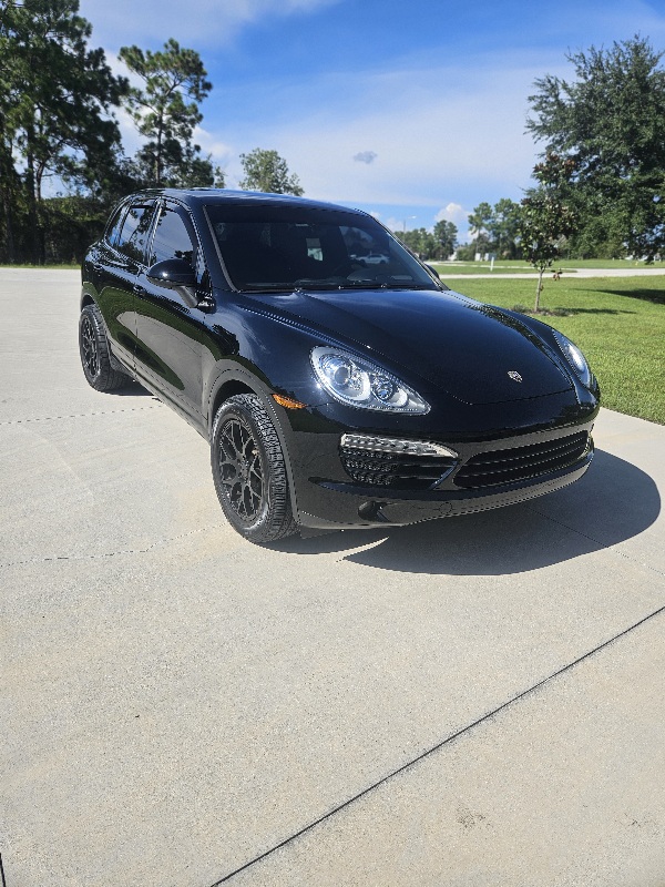 Used 2012 Porsche Cayenne AWD/4WD image 5