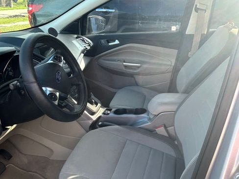 Used 2016 Ford Escape SE w/ Equipment Group 201A image 10