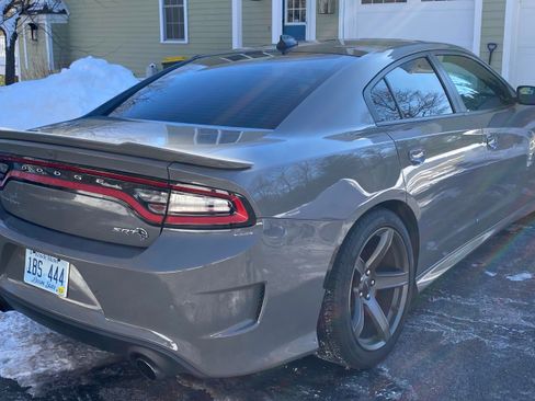 Used 2018 Dodge Charger SRT Hellcat w/ Harman/Kardon Audio Group image 5