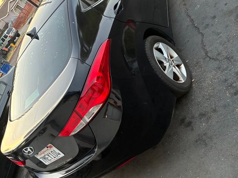 Used 2013 Hyundai Elantra GLS FWD image 13