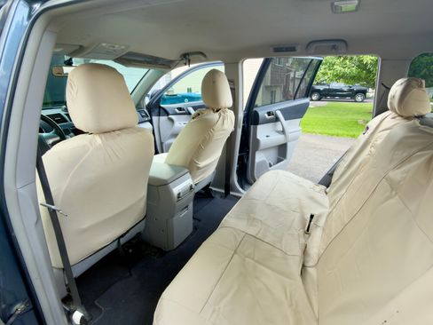 Used 2012 Toyota Highlander 4WD w/ Tech Pkg image 12