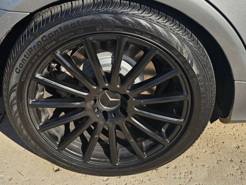 Used 2012 Mercedes-Benz CLS 550 image 29