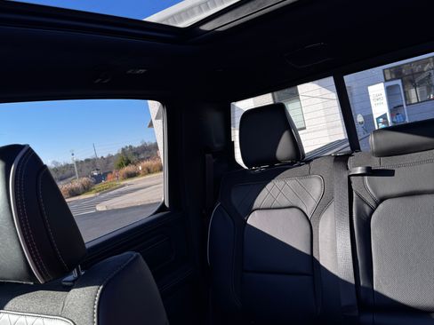 Used 2025 RAM 1500 Limited image 21