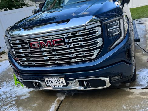 Used 2022 GMC Sierra 1500 Denali w/ Denali Reserve Package image 11