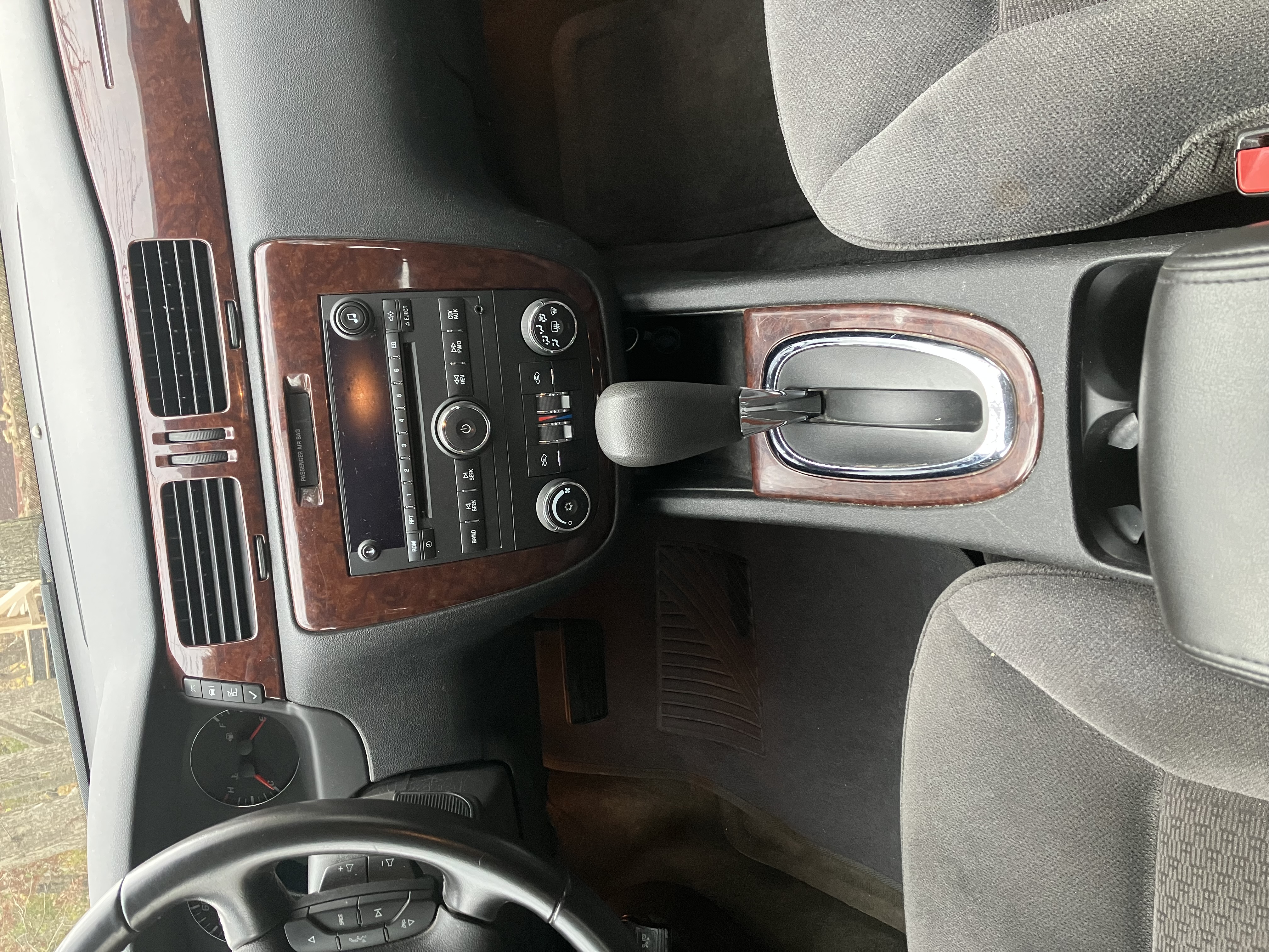 Used 2011 Chevrolet Impala LT FWD image 10