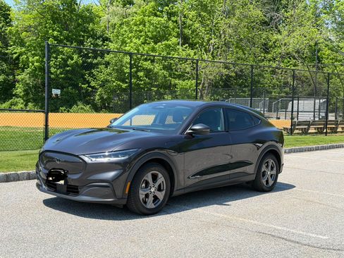 Used 2021 Ford Mustang Mach-E Select AWD/4WD image 1