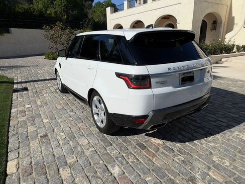 Used 2019 Land Rover Range Rover Sport HSE AWD/4WD image 2