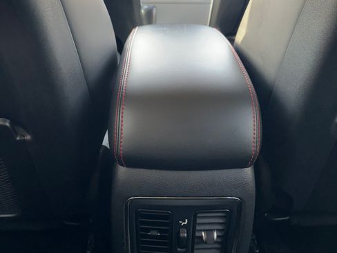 Used 2013 Jeep Grand Cherokee Trailhawk image 17