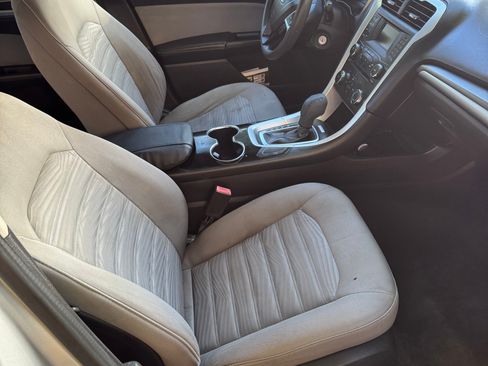 Used 2016 Ford Fusion S image 10