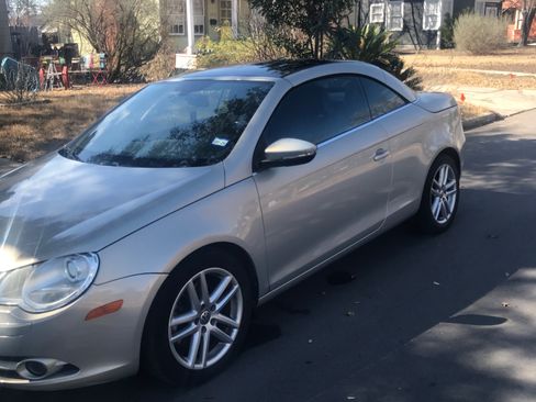 Used 2010 Volkswagen Eos Lux image 5