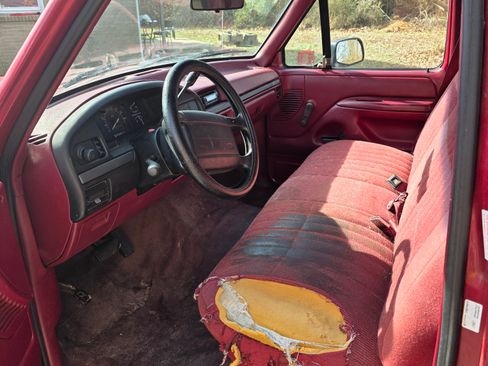 Used 1994 Ford F150 XL image 8