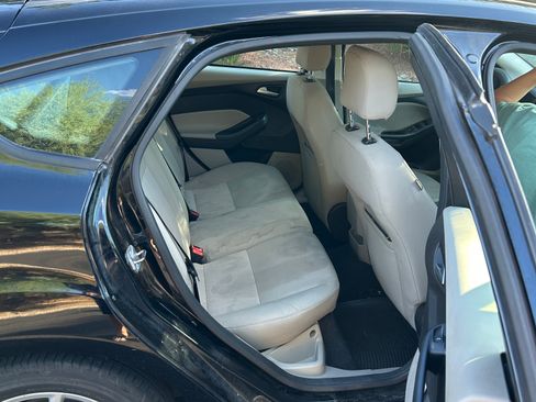 Used 2017 Ford Focus SE image 14