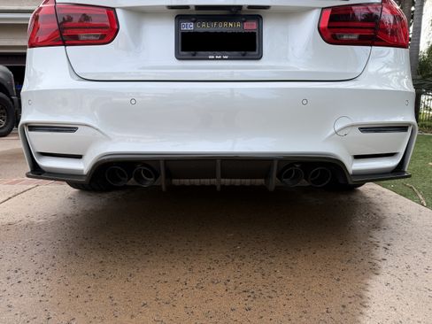 Used 2018 BMW M3 Sedan image 9