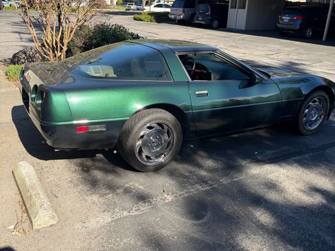 Used 1995 Chevrolet Corvette Coupe image 5