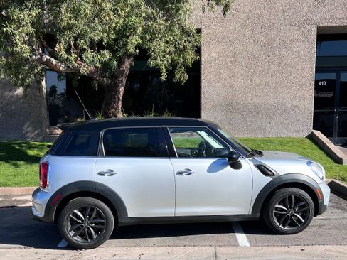 Used 2013 MINI Cooper Countryman S image 1