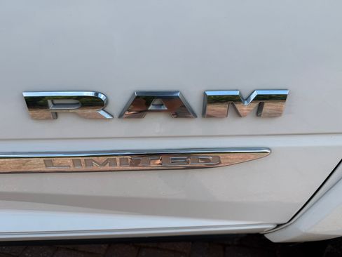 Used 2019 RAM 2500 Limited AWD/4WD image 5
