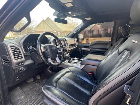 Used 2019 Ford F150 Platinum w/ Equipment Group 701A Luxury image 26
