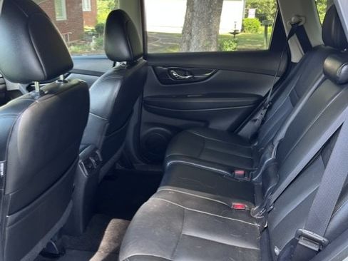 Used 2017 Nissan Rogue SL w/ SL Premium Package AWD/4WD image 8