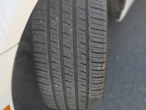 Used 2018 BMW 530e image 10