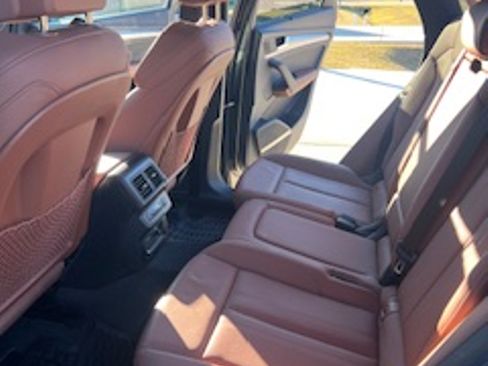 Used 2022 Audi Q5 2.0T Prestige w/ Prestige Package image 14