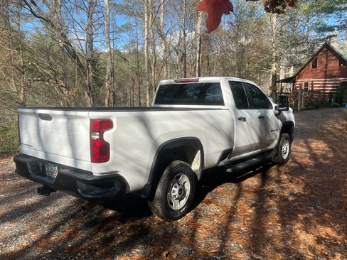 Used 2022 Chevrolet Silverado 2500 W/T w/ WT Convenience Package image 5