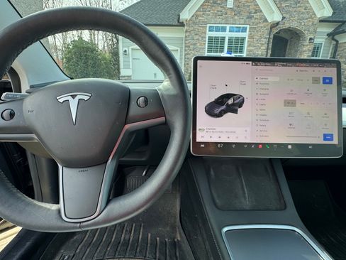 Used 2021 Tesla Model 3 Long Range image 9