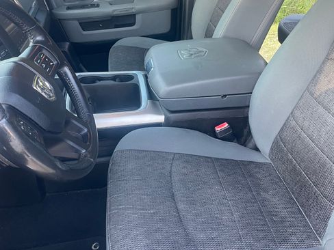 Used 2018 RAM 1500 Big Horn RWD image 5