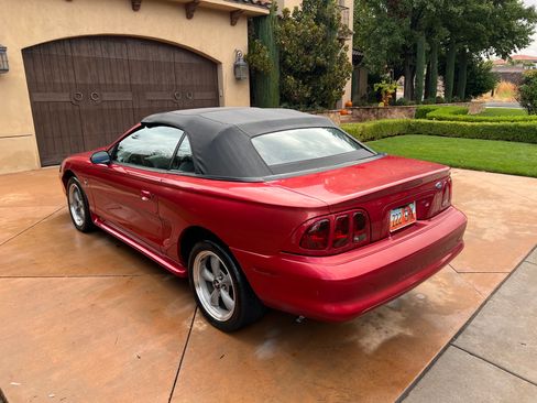 Used 1996 Ford Mustang Convertible 2D image 9