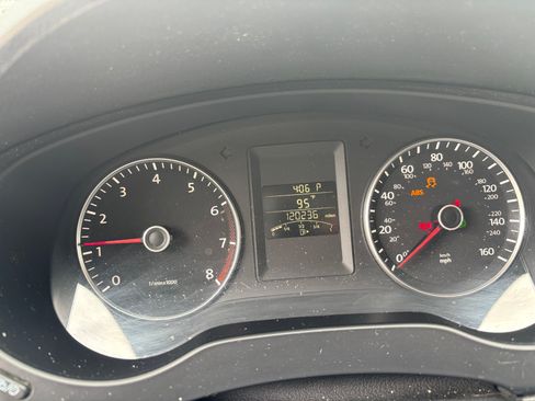 Used 2012 Volkswagen Jetta SE FWD image 6