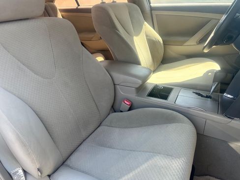 Used 2009 Toyota Camry Hybrid image 2