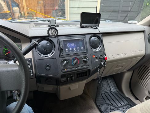 Used 2008 Ford F250 XL RWD image 10