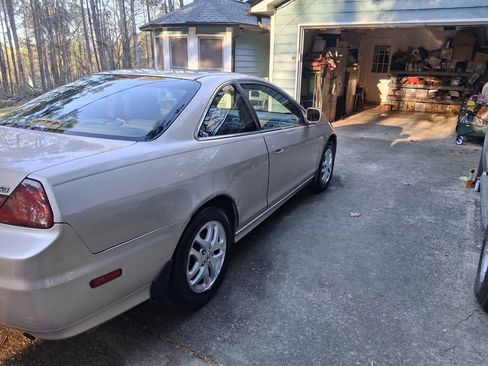 Used 2001 Honda Accord EX image 2