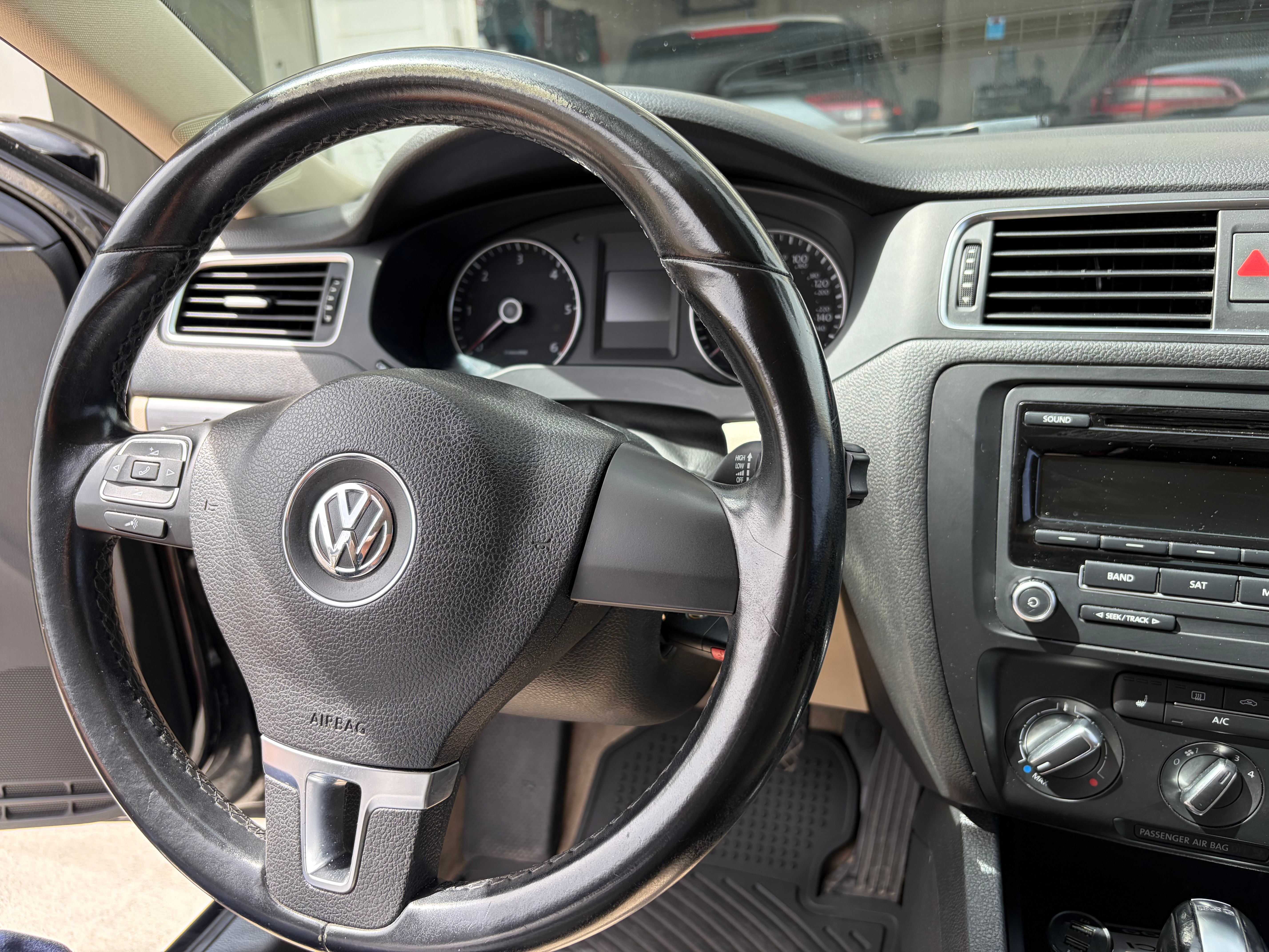 Used 2013 Volkswagen Jetta TDI FWD image 8