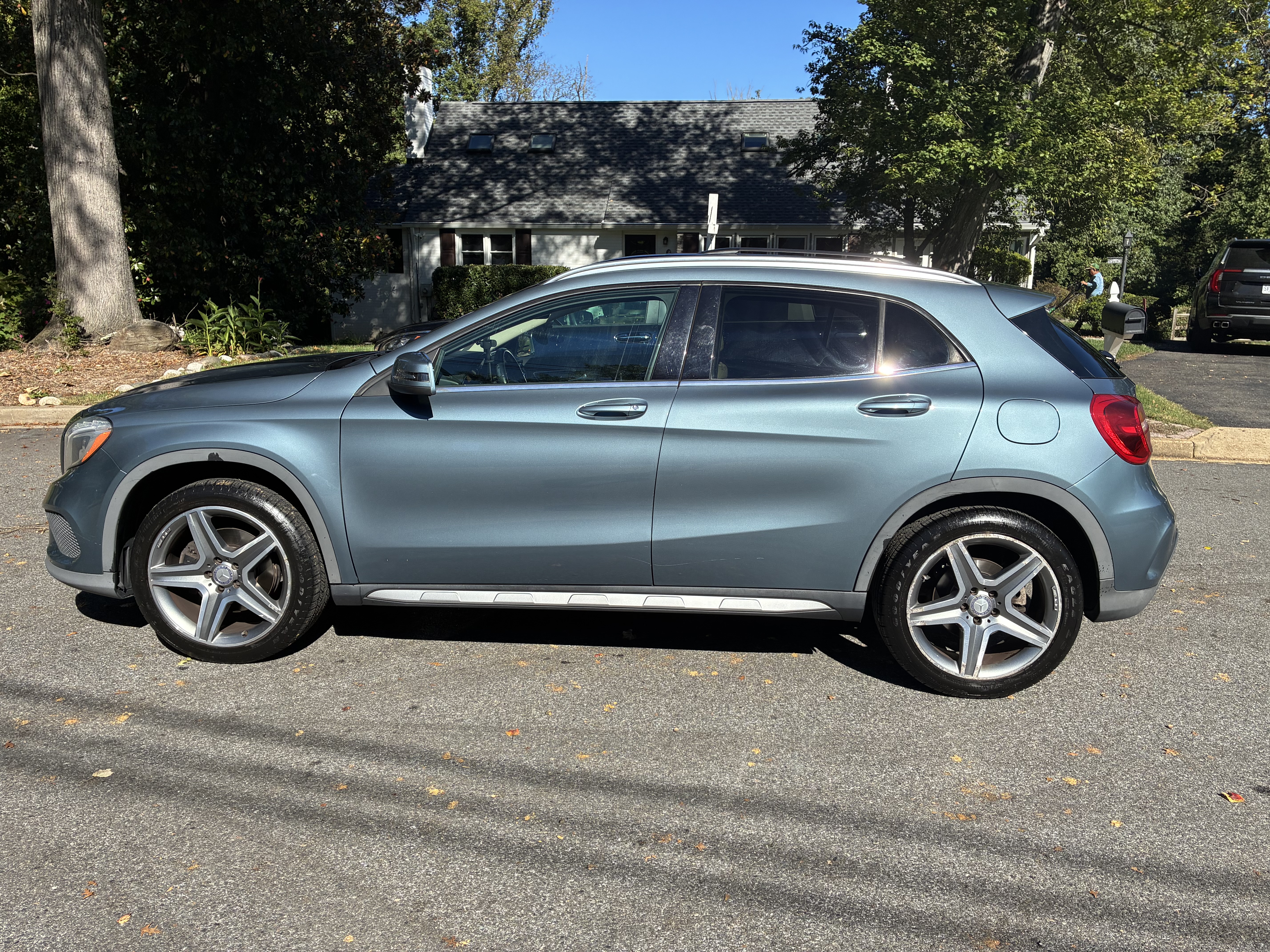 Used 2015 Mercedes-Benz GLA 250 4MATIC image 6