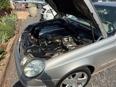 Used 2004 Mercedes-Benz E 320 4MATIC Wagon image 13