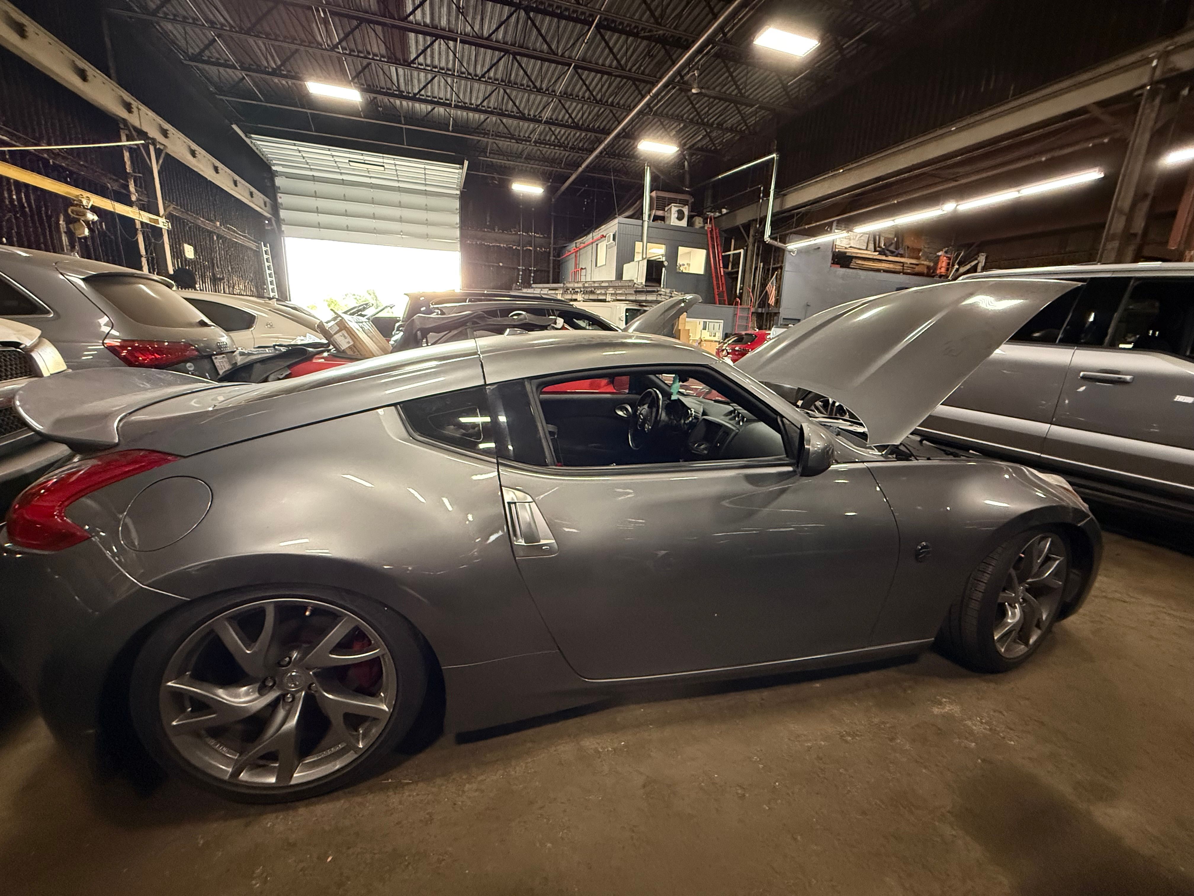 Used 2013 Nissan 370Z Touring w/ Sport Pkg RWD image 16