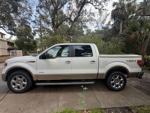 Used 2014 Ford F150 Lariat w/ Equipment Group 502A Luxury image 2