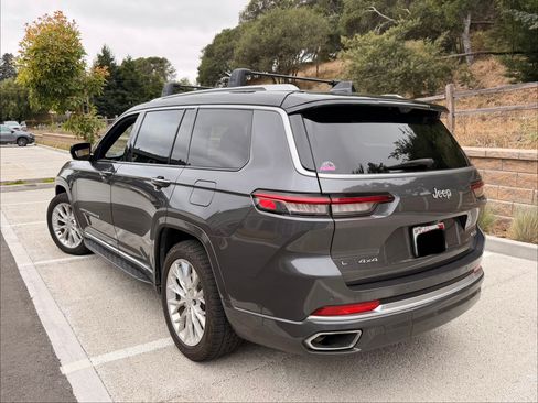 Used 2021 Jeep Grand Cherokee L Summit w/ Advanced Protech Group IV AWD/4WD image 4